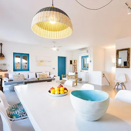 Aithoni Agioi Anargyroi *