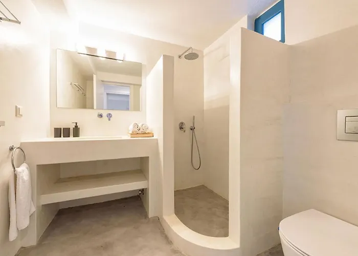 Aithoni Agioi Anargyroi * Naousa (Paros)