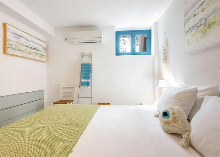 Holiday home Aithoni Agioi Anargyroi *