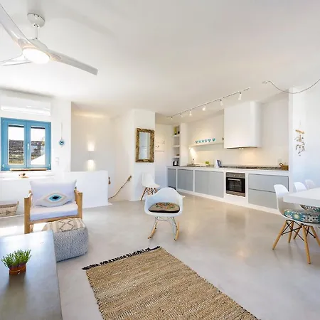 Aithoni Agioi Anargyroi ناوسا