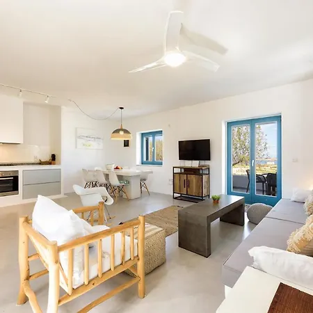 Aithoni Agioi Anargyroi *