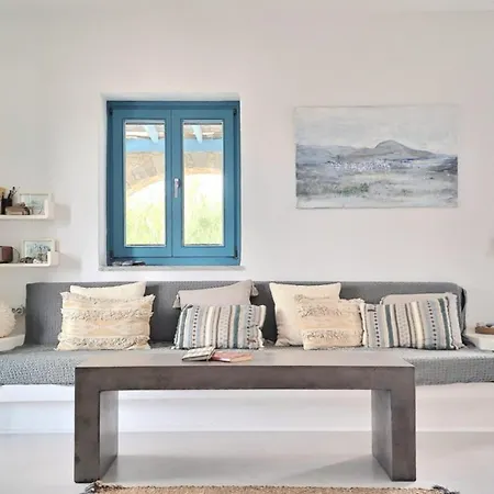 Aithoni Agioi Anargyroi * Naousa (Paros)