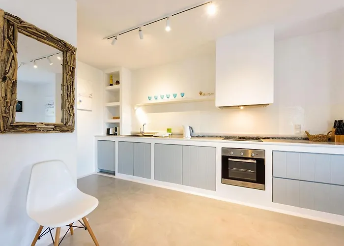 Aithoni Agioi Anargyroi Naoussa